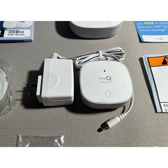 Chamberlain MyQ Smart Garage Door Hub Wireless Controller Opener MYQ-G0401-ES - Picture 8 of 8
